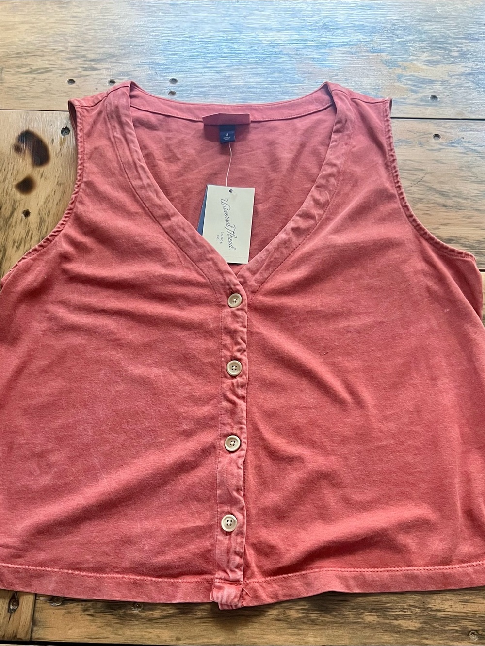 Universal Thread Sleeveless Button-Front Tank in Coral